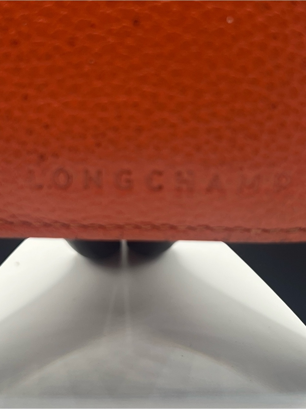 Longchamp Le Foulonné Orange Pebbled Leather Compact Bifold Wallet - Picture 3 of 14